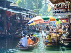 Damnoen Saduak Market